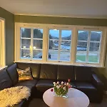 Fjærestua *