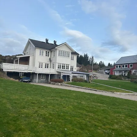Fjaerestua * Hitra
