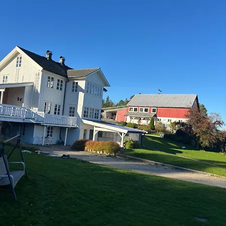 Fjaerestua Appartement *